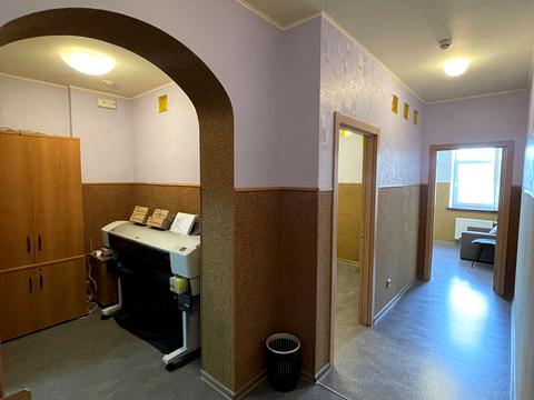 комерційна за адресою Миколи Міхновського бульв. (Дружби Народів), 14-16