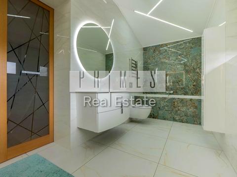 будинок за адресою Молодіжна вул.