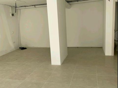 комерційна за адресою Малоголосківська вул., 44