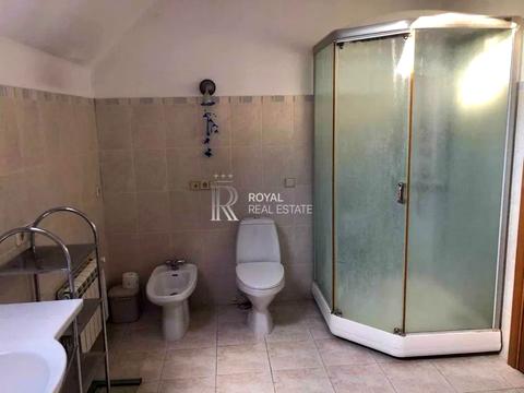 будинок за адресою Лугова вул.