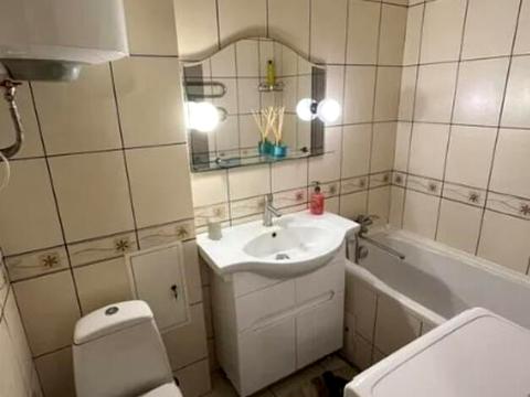 квартира по адресу Героев Севастополя ул., 11
