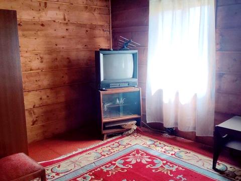 будинок за адресою Центральна, 11