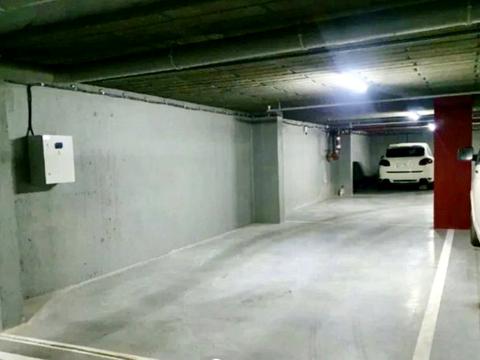 паркоместо по адресу Костомаровская ул. (Щорса), 1-А