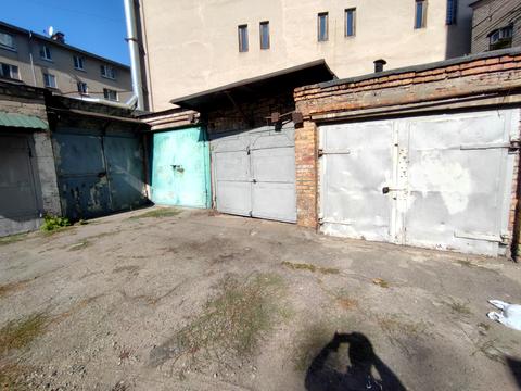 паркомісце за адресою Князя Володимира Великого вул. (Плеханова), 18