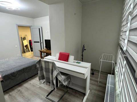 квартира за адресою Олександра Довженка вул., 5