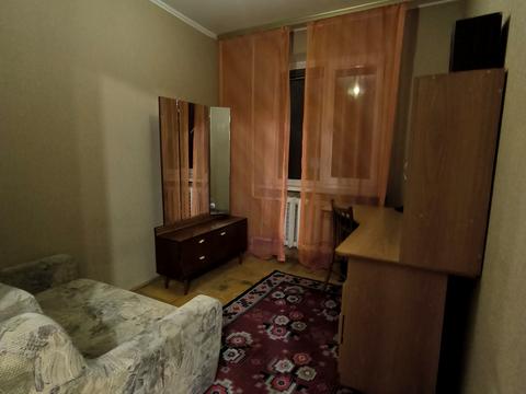 квартира за адресою Космонавтів просп., 52