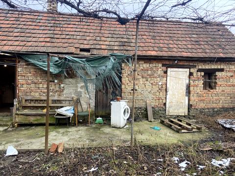 дом по адресу Центральна