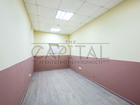 комерційна за адресою Бульварно-Кудрявська вул. (Воровського), 8
