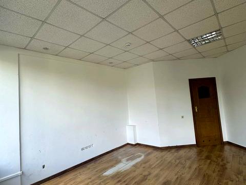 комерційна за адресою В'ячеслава Чорновола просп. (), 63