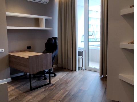 квартира за адресою Літературна вул., 1