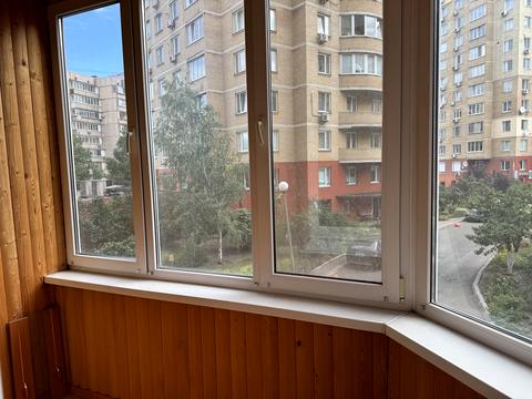 комерційна за адресою Микільсько-Слобідська вул., 4-Д