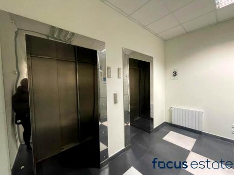 комерційна за адресою Миколи Міхновського бульв. (Дружби Народів), 19