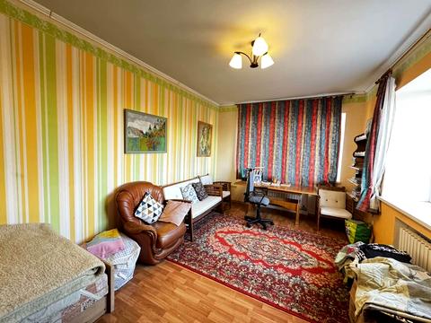 будинок за адресою Центральна вул., 3