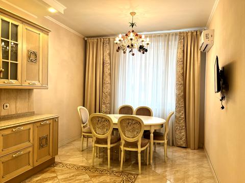 квартира за адресою Лабораторна вул., 6