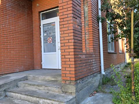 комерційна за адресою Нансена, 9