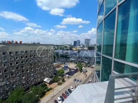 комерційна за адресою Жилянська вул., 118