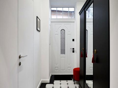 квартира по адресу Менцинского ул., 1