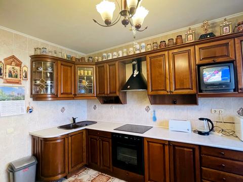 квартира по адресу Драгоманова ул., 14-А