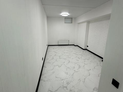 комерційна за адресою Одеса, Літературна вул., 8
