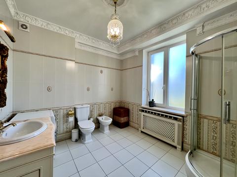 будинок за адресою с. Гатне, Андріївська вул., 10