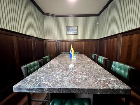 коммерческая по адресу 1-го Мая ул., 33