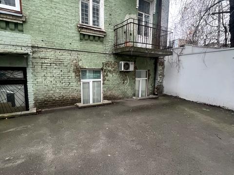 коммерческая по адресу Студенческая ул., 11