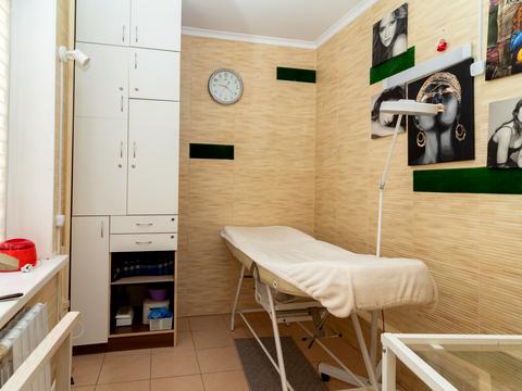комерційна за адресою Ірпінська вул., 69