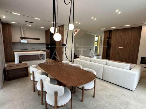 дом по адресу Ягідна