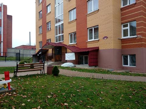 комерційна за адресою Марка Кропивницького вул. (Галана), 7/3