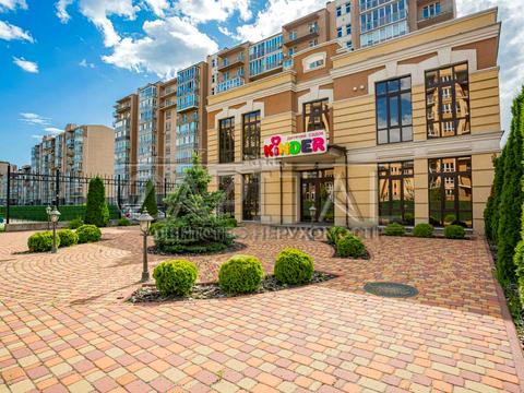 комерційна за адресою Метрологічна вул., 56
