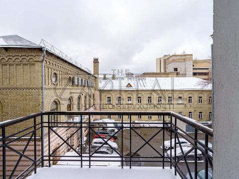 комерційна за адресою Воздвиженська вул., 38