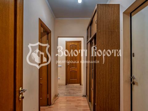 квартира за адресою Анни Ахматової вул., 19