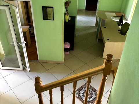 комерційна за адресою Михайла Туган-Барановського вул., 3