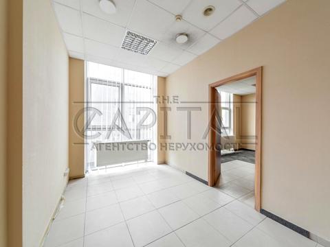 комерційна за адресою Звіринецька вул., 59