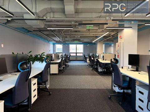 комерційна за адресою Сім'ї Прахових вул. (Гайдара), 58/10