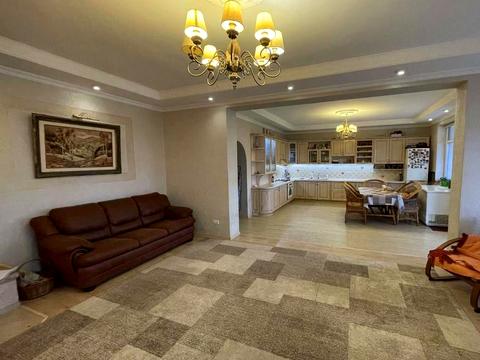 дом по адресу Старицького