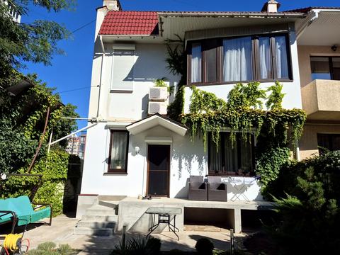 будинок за адресою Педагогічна вул., 25