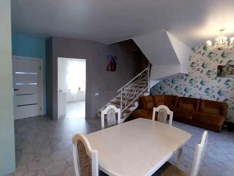 будинок за адресою Грушевського вул.