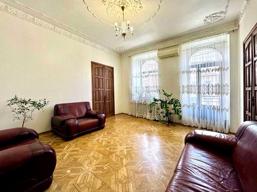 квартира по адресу Канатная ул., 75