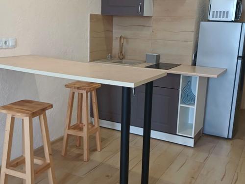 квартира за адресою Олени Теліги вул., 25