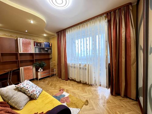 квартира за адресою Леся Курбаса просп., 3-Б