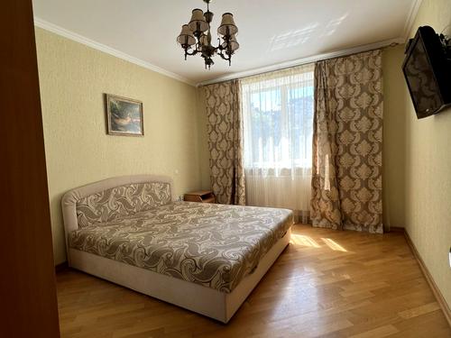 квартира за адресою Євгена Коновальця вул., 124А
