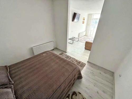 квартира за адресою Роксолани вул., 16