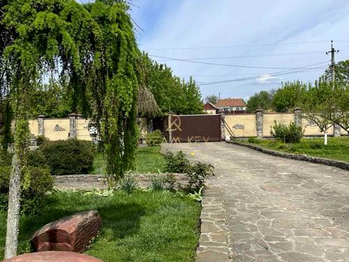 дом по адресу с. Вишенки, Урожайна, 13