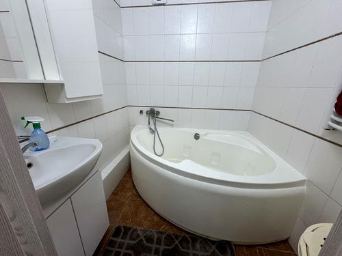 квартира за адресою Миру вул., 3-Б
