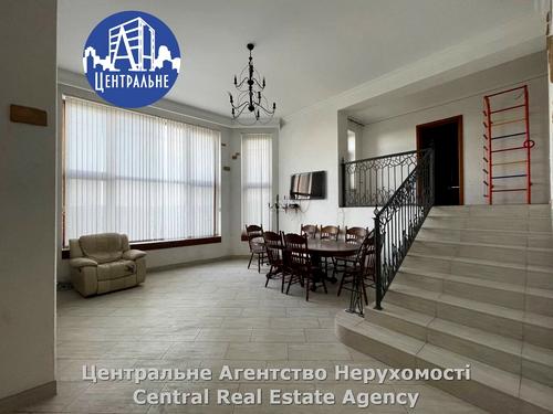 будинок за адресою Головна вул., 230