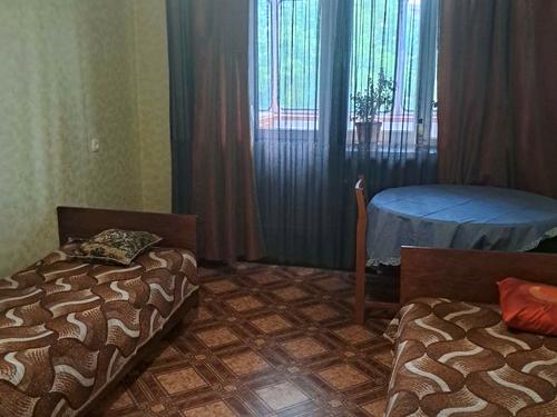 квартира за адресою Героїв Майдану вул. (Театральна), 46