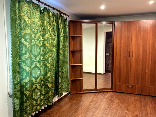 квартира за адресою Нижньодніпровська вул., 6