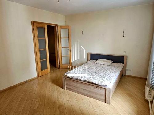 квартира за адресою Миколи Амосова вул., 4