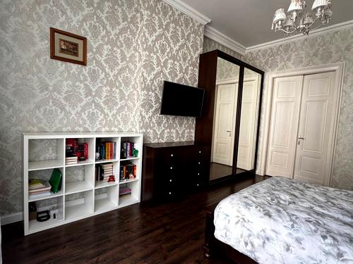 квартира за адресою Генерала Петра Григоренка пл. (Перемоги), 5